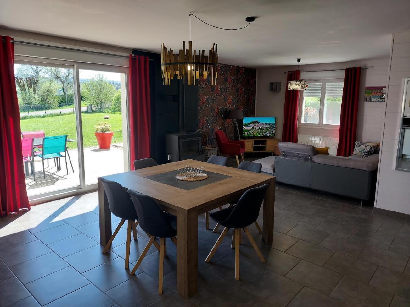 Entre Lacs Et Montagnes , Maison Individuelle,Lits Prepares, Parking Et Menage Inclus Baresia-sur-l'Ain Exterior photo